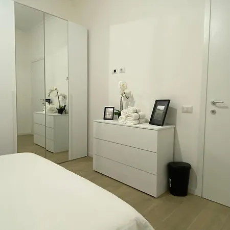 Jonny Apartament